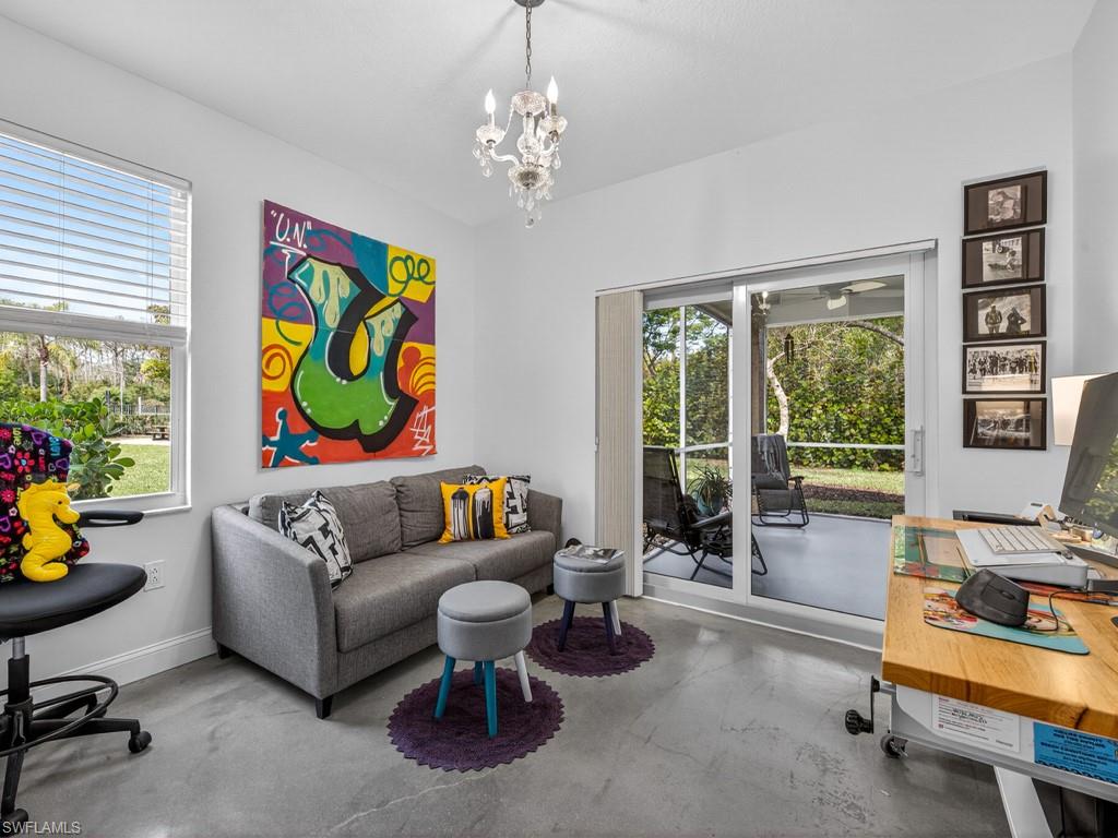 HUNTINGTON LAKES - Residential