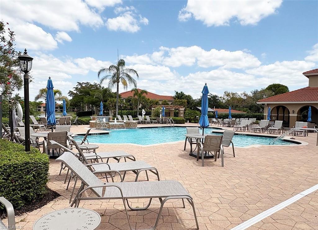 HUNTINGTON LAKES - Residential