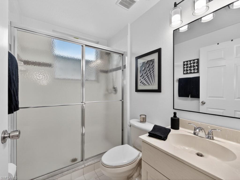 HUNTINGTON LAKES - Residential