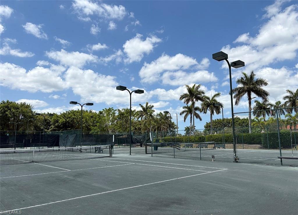 HUNTINGTON LAKES - Residential