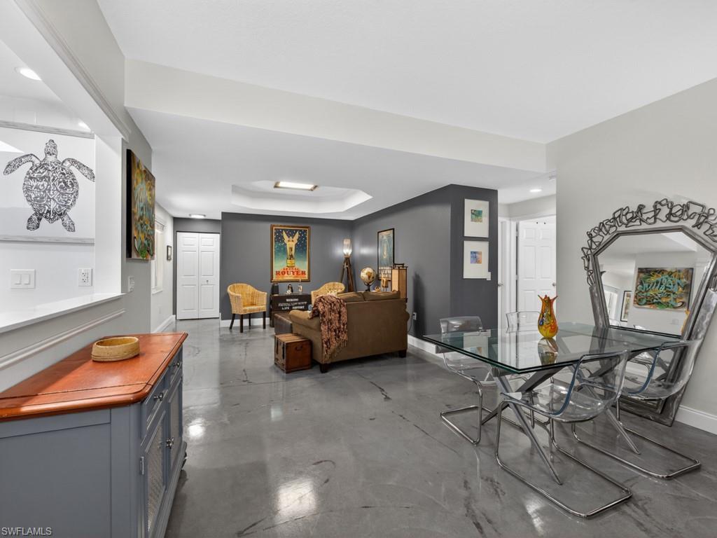 HUNTINGTON LAKES - Residential