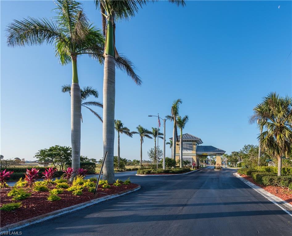 ROYAL PALM GOLF ESTATES - Land