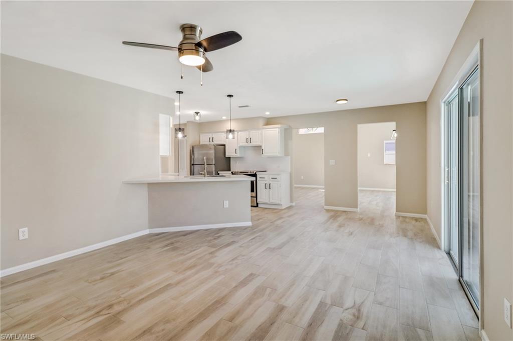 QUEENS PARK AT LAGO VERDE - Residential