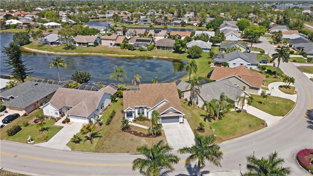 QUEENS PARK AT LAGO VERDE - Residential