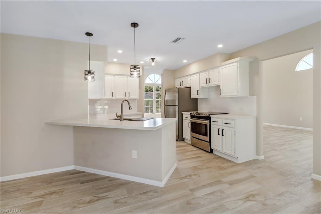 QUEENS PARK AT LAGO VERDE - Residential