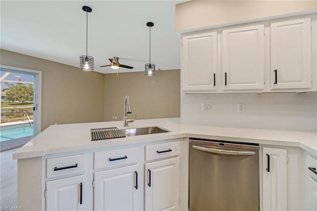 QUEENS PARK AT LAGO VERDE - Residential