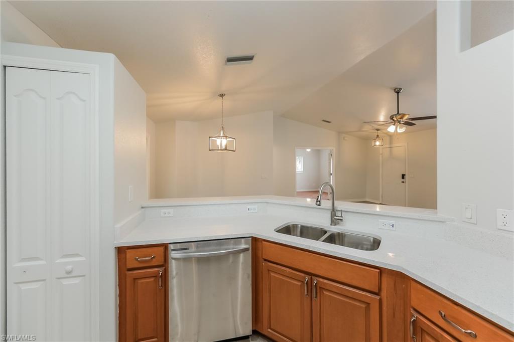 NORTH PORT - Residential Lease