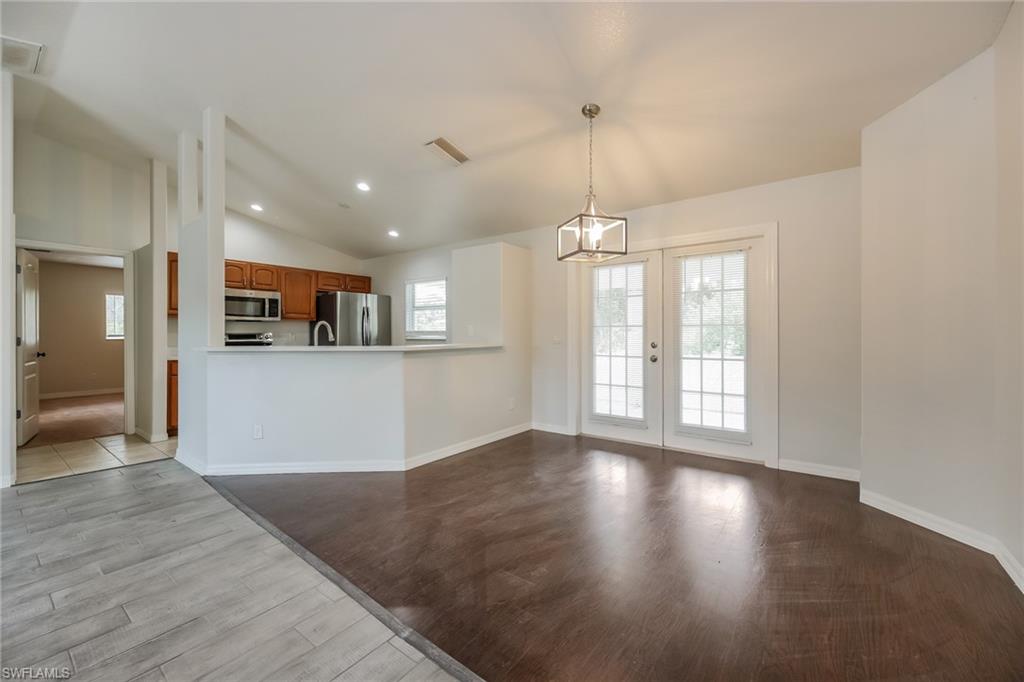 NORTH PORT - Residential Lease