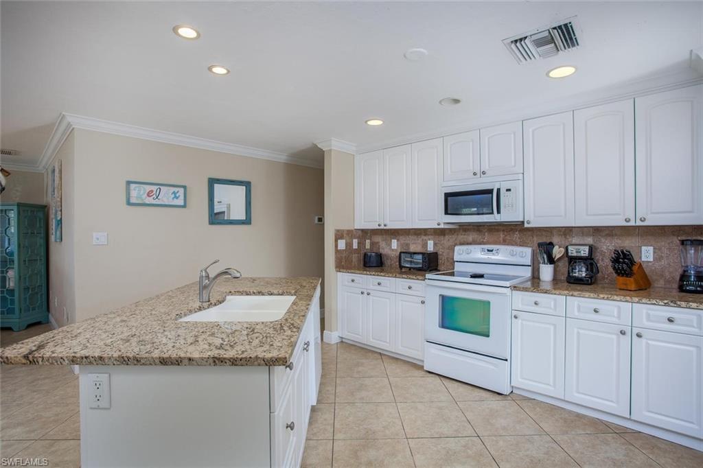 NAPLES PARK - Residential