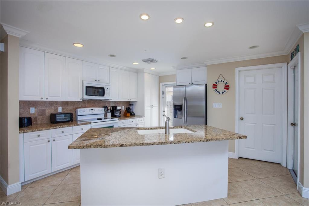 NAPLES PARK - Residential