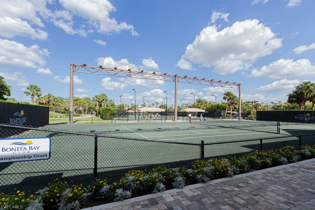 RIVERWALK - Residential