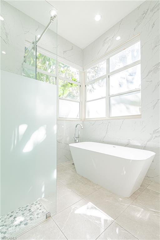 RIVERWALK - Residential