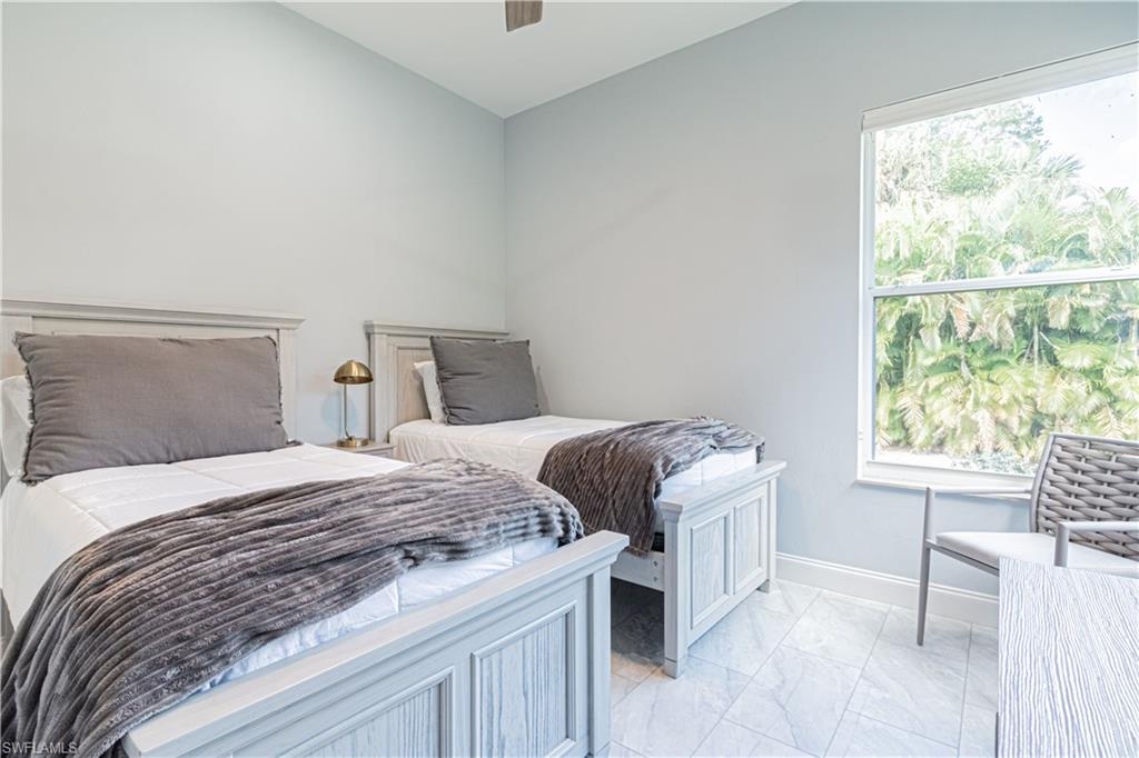 RIVERWALK - Residential