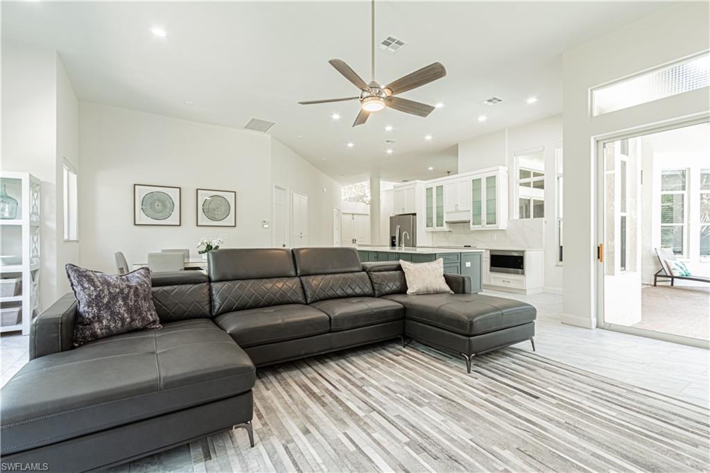 RIVERWALK - Residential