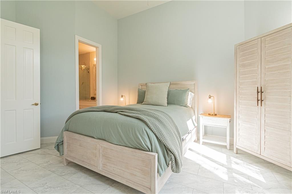 RIVERWALK - Residential