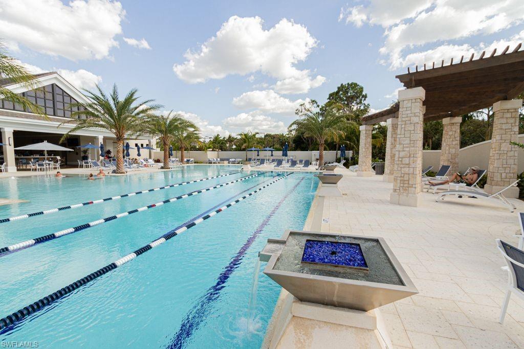 RIVERWALK - Residential