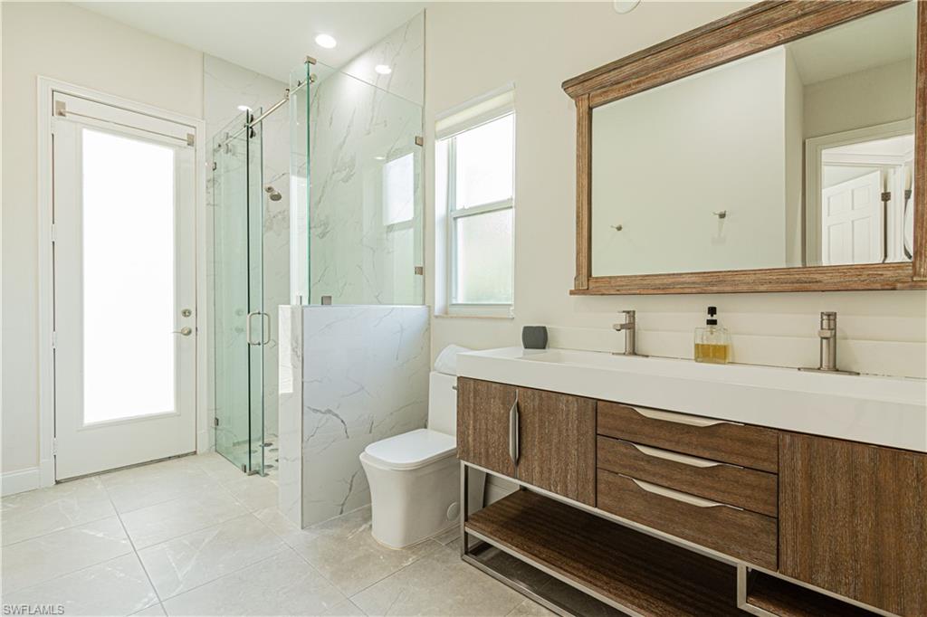 RIVERWALK - Residential