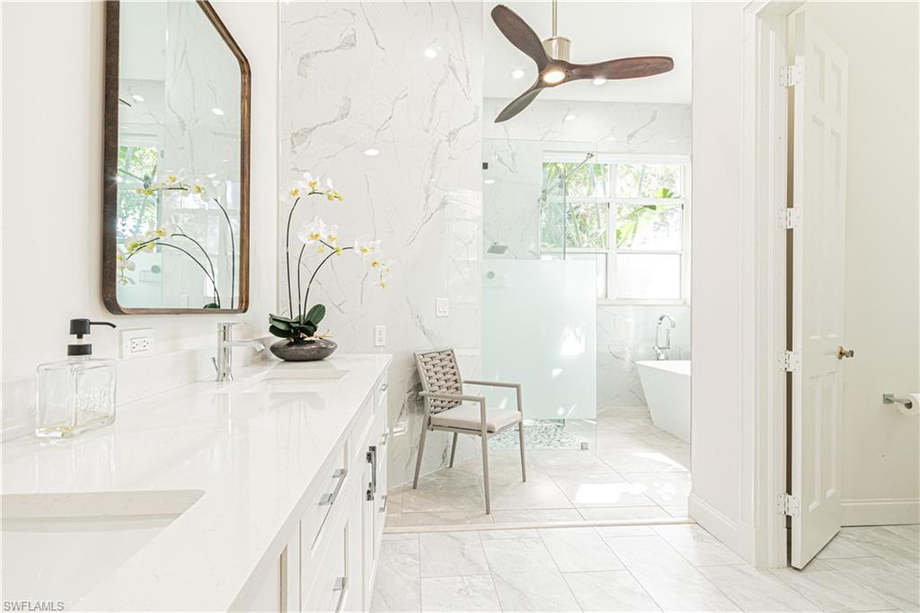 RIVERWALK - Residential