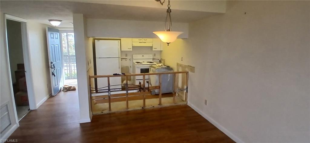 BONITA BEACH PLANTATION HOUSE - Residential