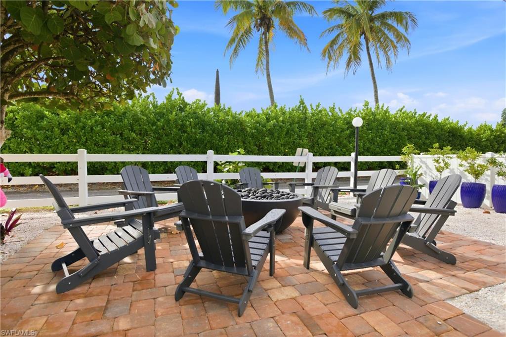 BONITA BEACH PLANTATION HOUSE - Residential