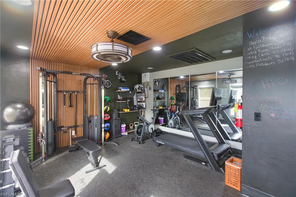 BONITA BEACH PLANTATION HOUSE - Residential