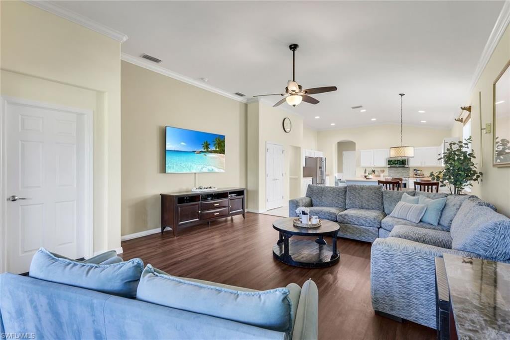 2095 Sagebrush CIR
