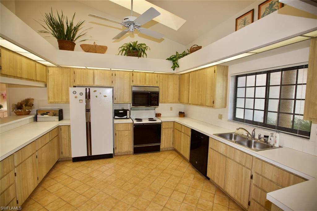 FIDDLESTICKS COUNTRY CLUB - Residential