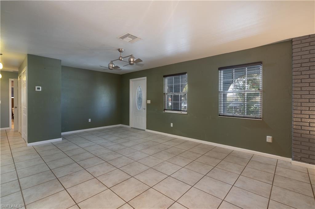 SAN CARLOS PARK - Residential