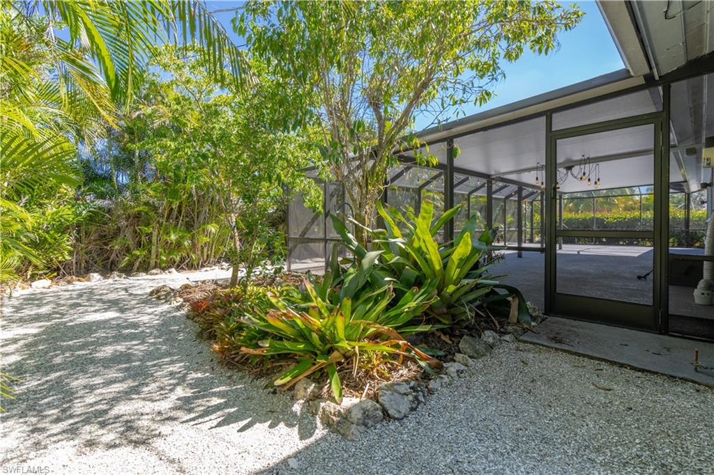 SAN CARLOS PARK - Residential