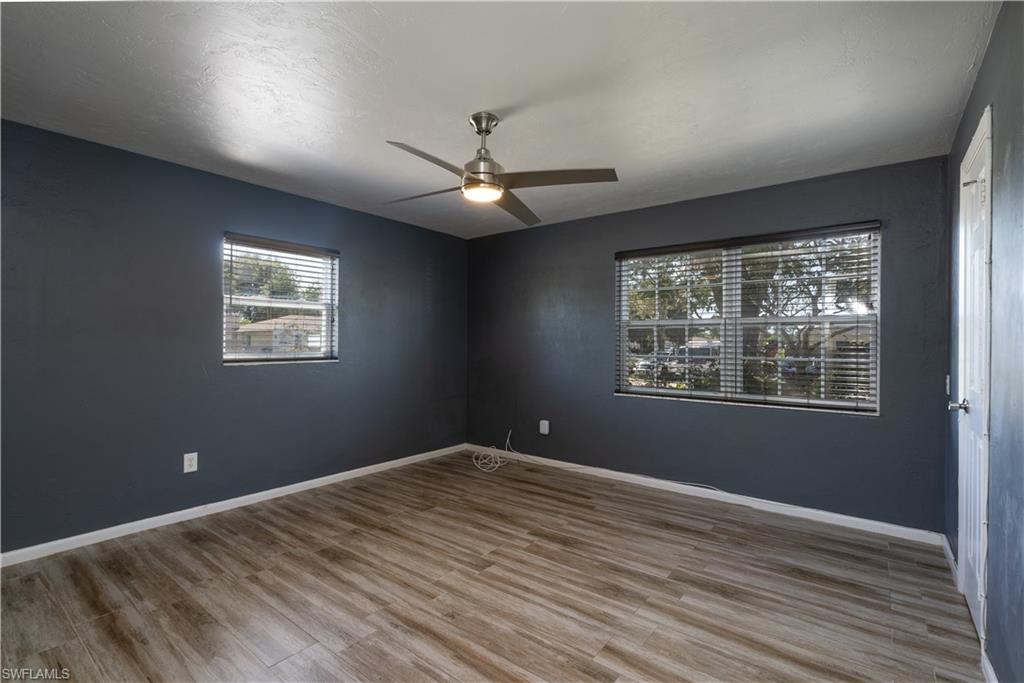 SAN CARLOS PARK - Residential