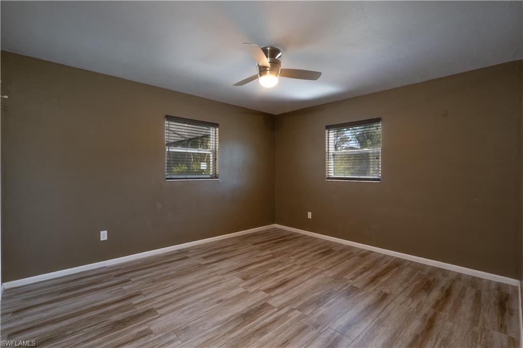 SAN CARLOS PARK - Residential