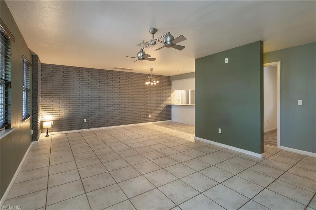 SAN CARLOS PARK - Residential