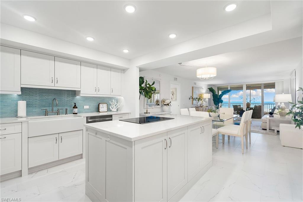 1919 Gulf Shore BLVD N 101