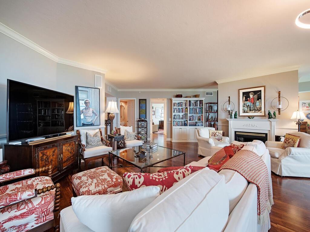 Marbella at Pelican Bay - Residential