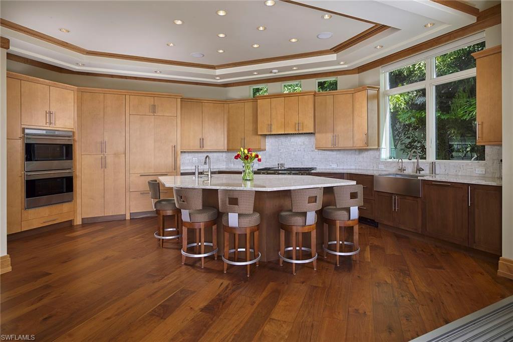 PARK SHORE - Residential