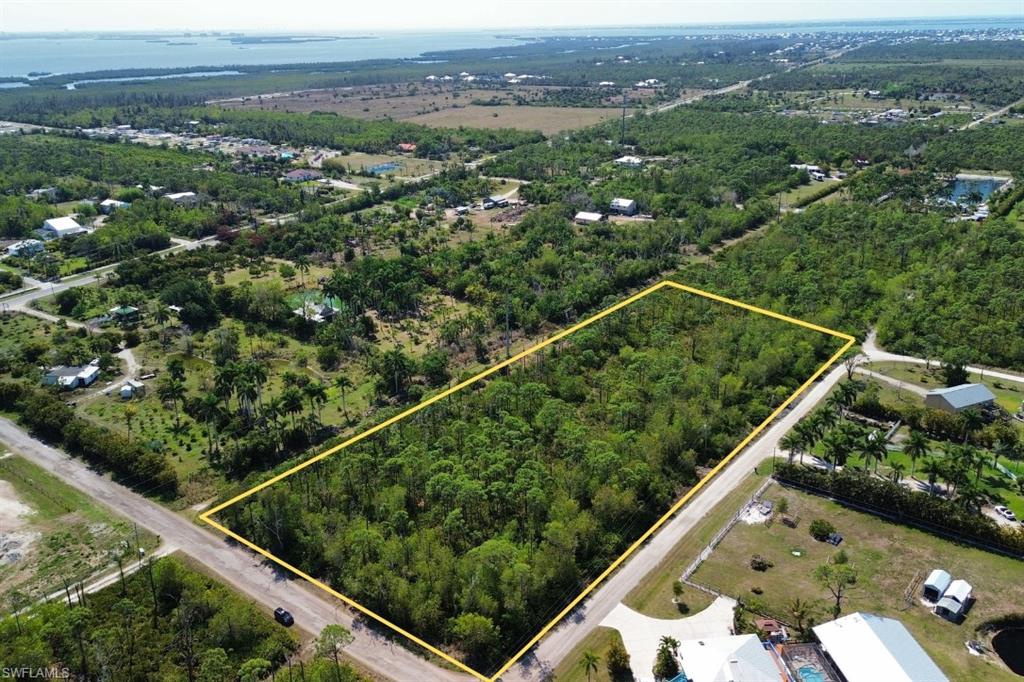 CAUGHEYS RANCHETTES UNRECORDED SUBDIVISION - Land