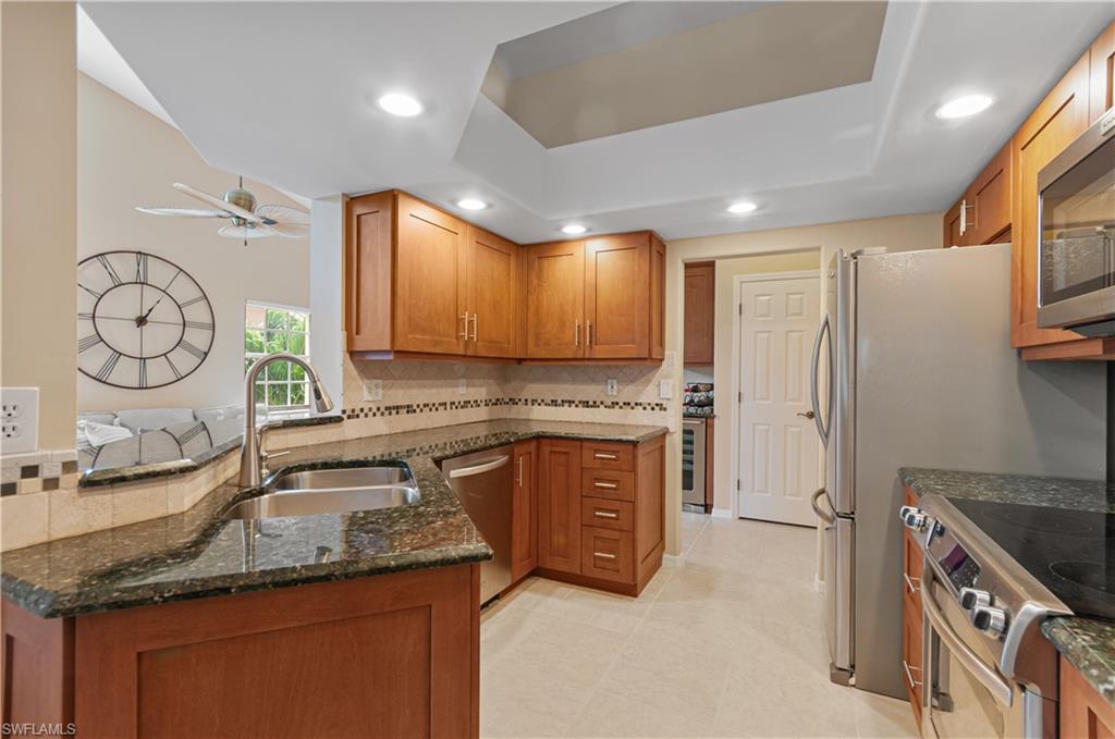 WEDGEWOOD SHERBURNE - Residential