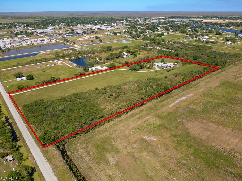 MOORE HAVEN - Residential