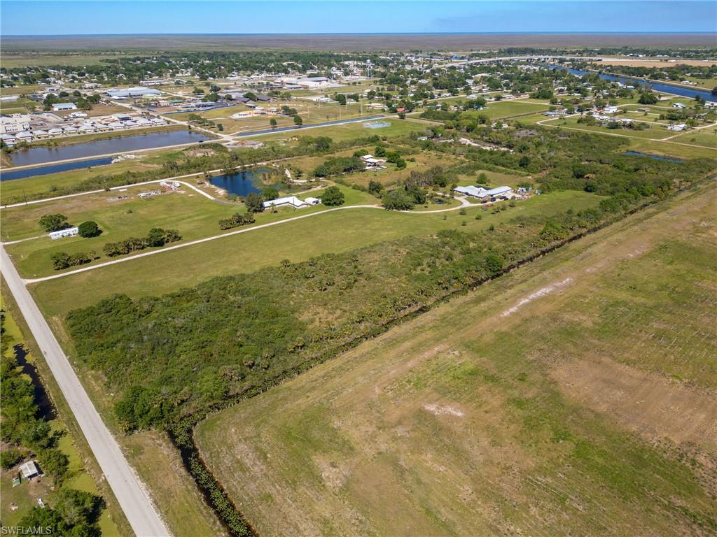 MOORE HAVEN - Residential