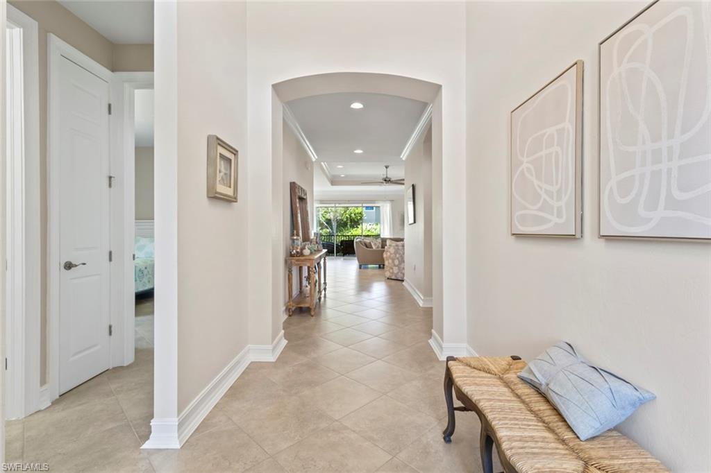 BANYAN BAY - Residential