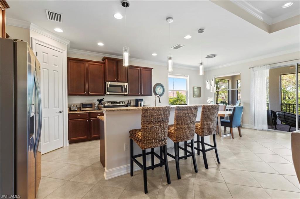 BANYAN BAY - Residential