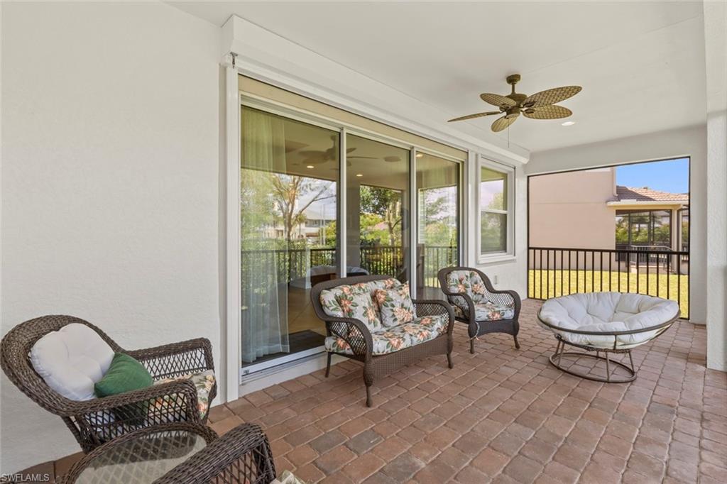 BANYAN BAY - Residential