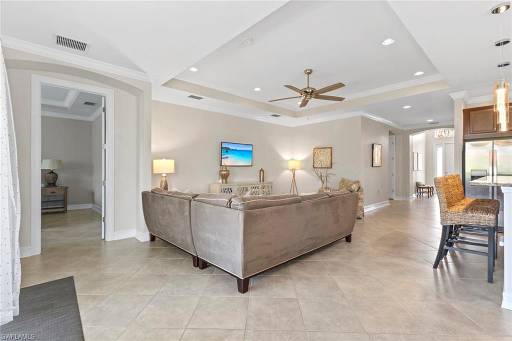 BANYAN BAY - Residential