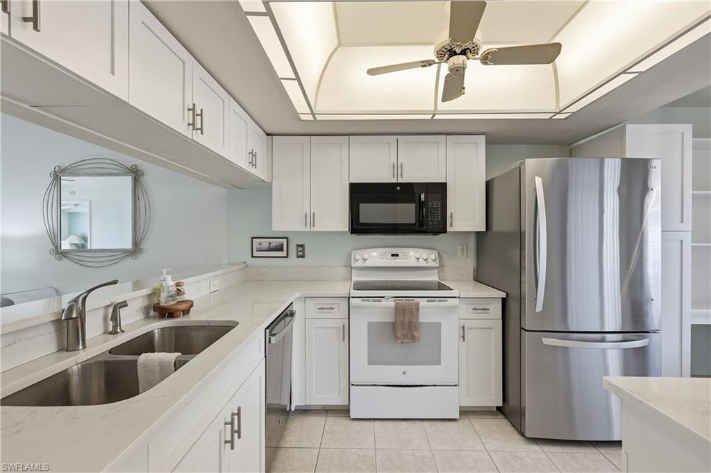 VILLAGES ON COURT SIDE - Residential