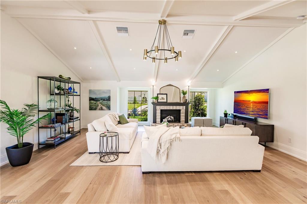 PARK SHORE - Residential