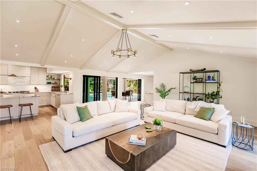 PARK SHORE - Residential