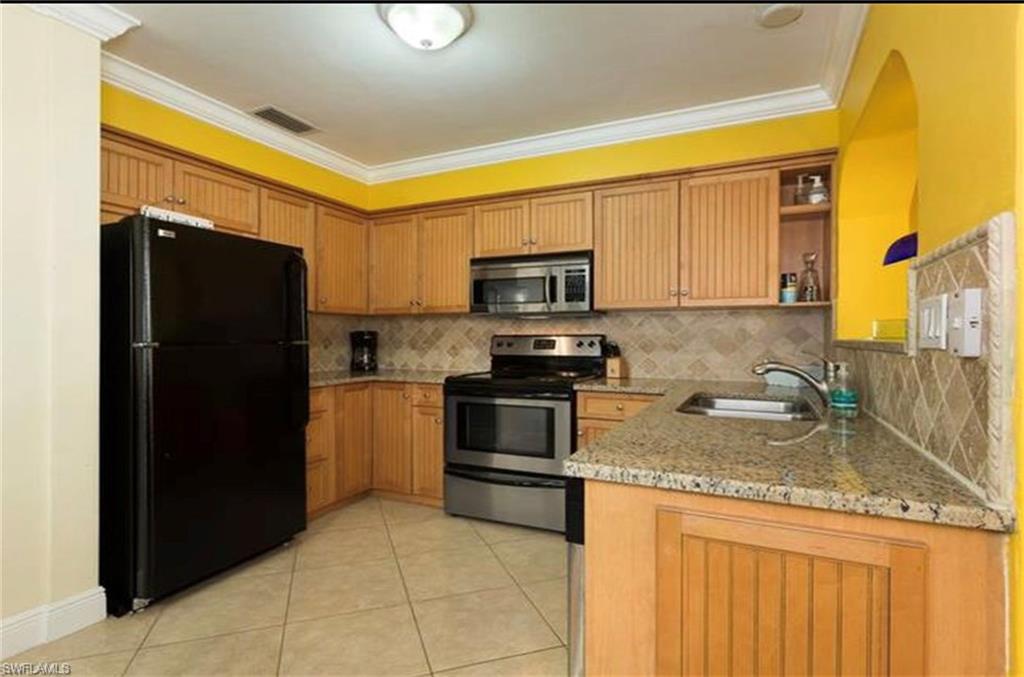 NAPLES PARK - Residential