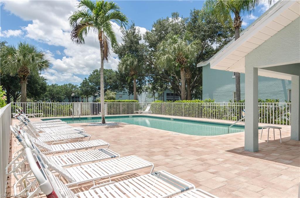 PIPERS POINTE - Residential