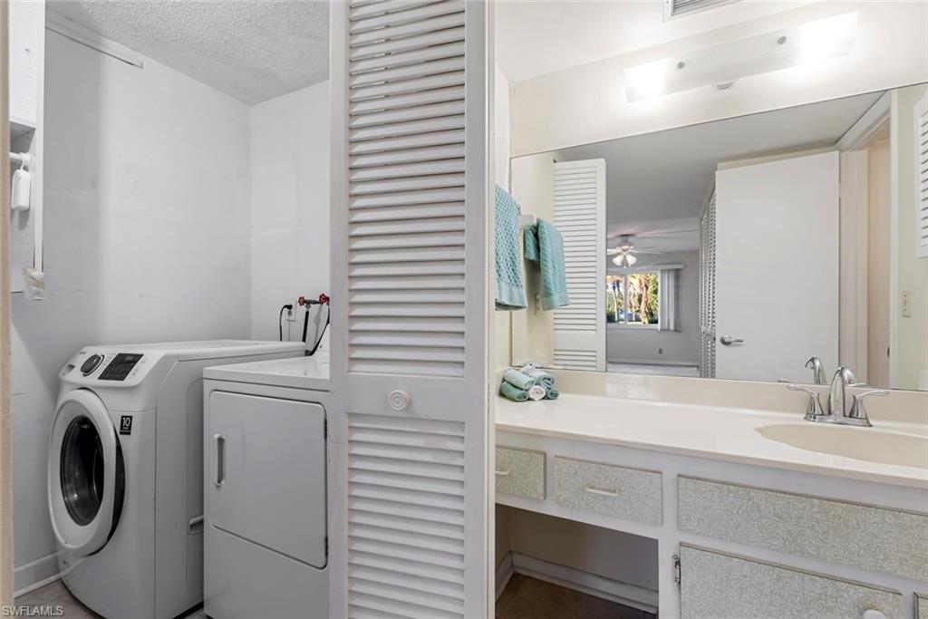 GLADES COUNTRY CLUB - Residential