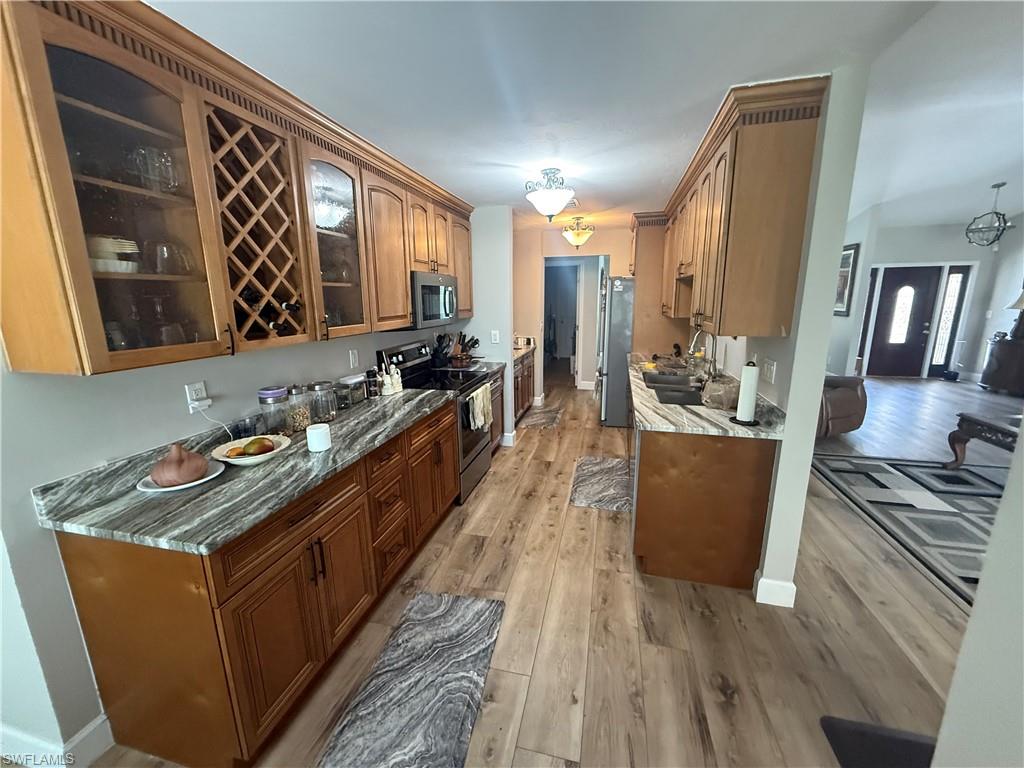 QUARTERDECK COVE - Residential